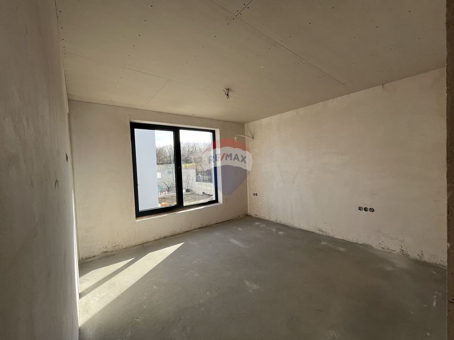 Двуетажна къща с морска панорама, м-ст Манастирски рид, гр. Варна ТМ