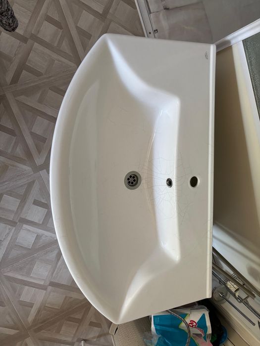 Раковина с тумбой