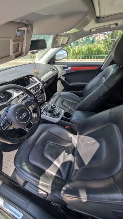 Vând Audi A4 Avant