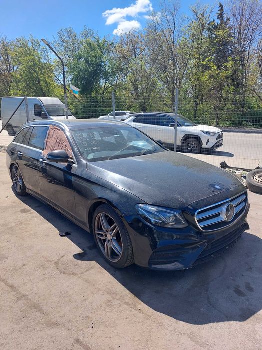 На Части: Mercedes W213 AMG E220d 194 к.с. 2017 MULTIBEAM, BURMESTER
