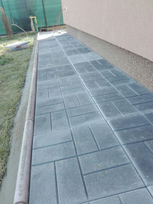 Vindem Pavele din beton - model 20x10 cu 10x10 pavaje montaj