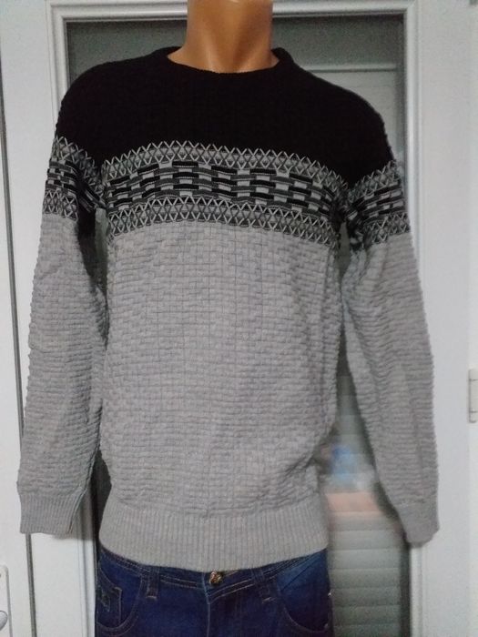 Pulover bărbați/băieți diferite mărimi și culori