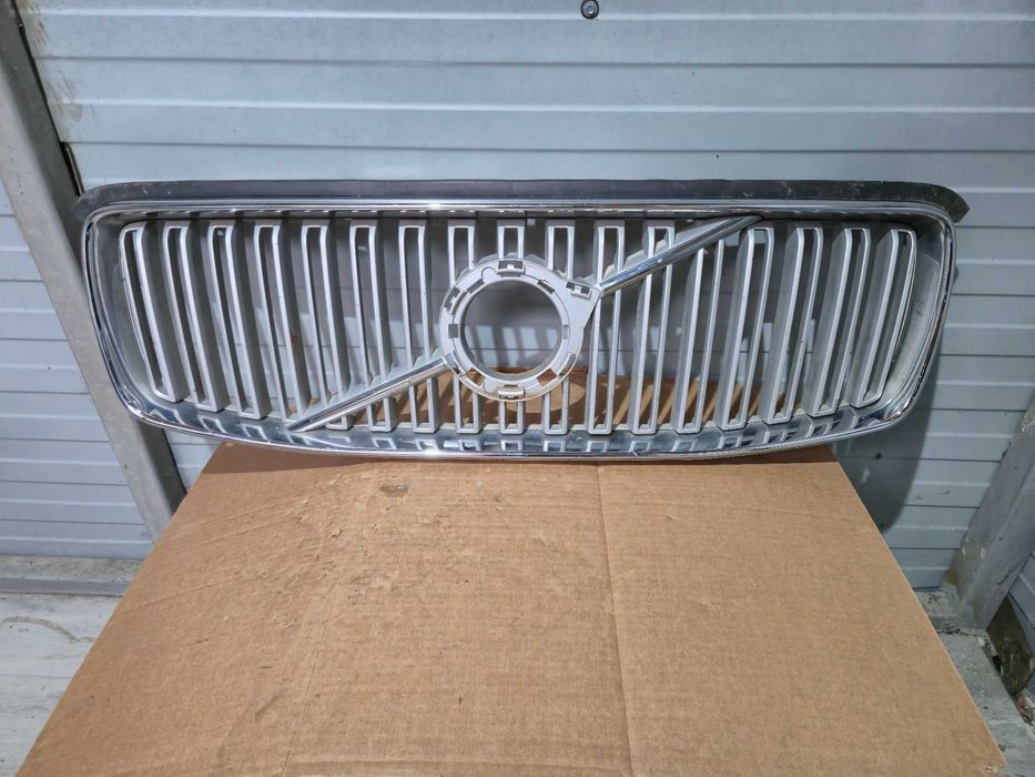 Grila Radiator Bara Volvo XC 90 XC90 An 2015 - 2020 Cod 31425934