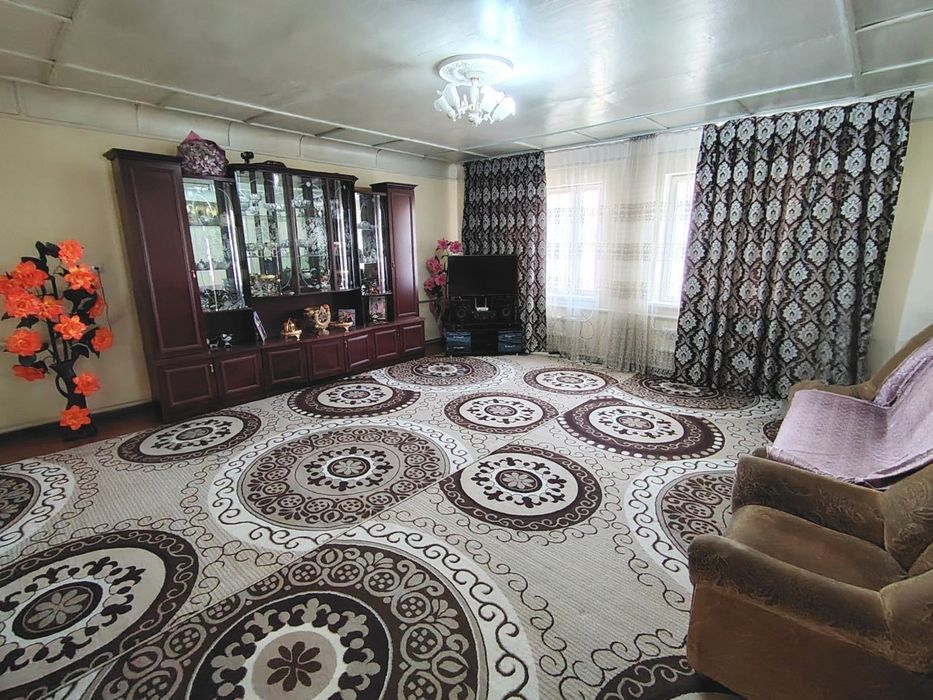 Продаётся участок в Ахангаранском районе