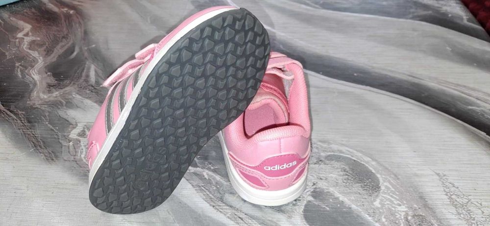 Детски нови маратонки