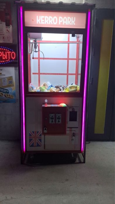 Игровой аппарат хватайка кран аппарат