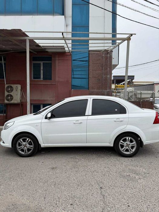 Nexia 3 tozza 70.000km
