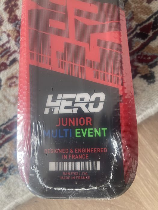 Срочно продам Лыжи