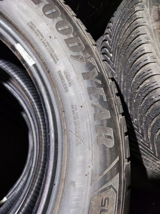 4 бр зимни 225/60/17 Goodyear