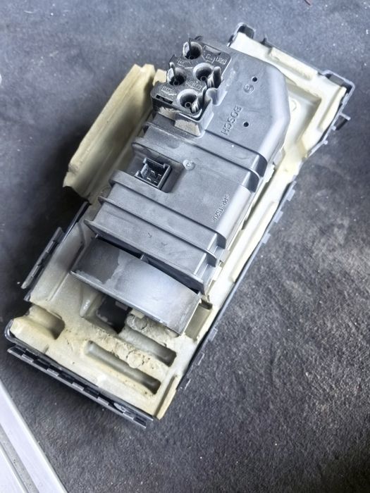 Помпа аз ел салон w211 mercedes