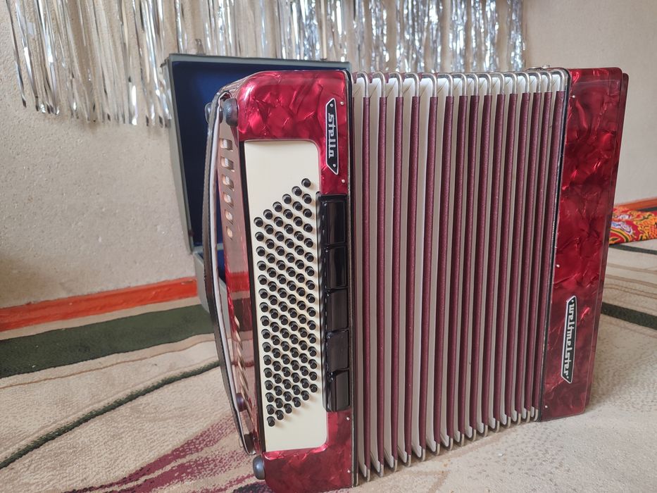 Аккардион сатылады