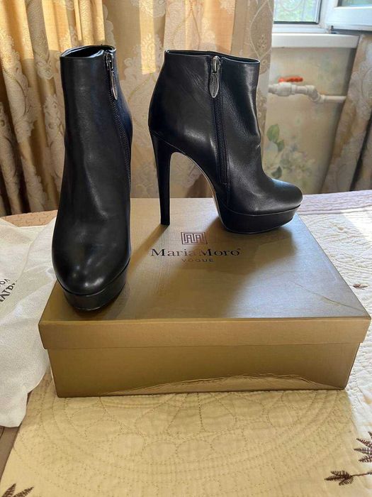 Продам Новые Кожаные Ботинки для Женщин.