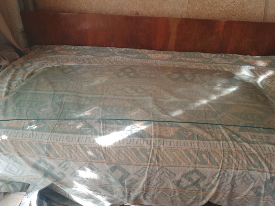 Продавам предно стъкло за Лада.
