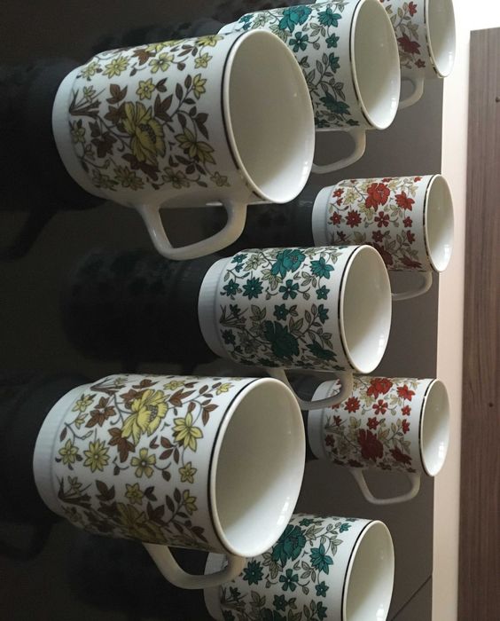 Комплект от 8 бр. порцеланови чаши за чай тип мъг - нови