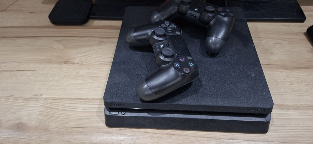 Playstatio4 slim 512gb