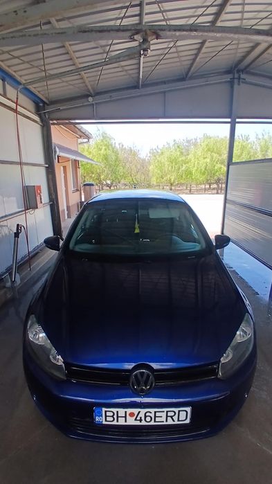 Vând   Golf 6  .