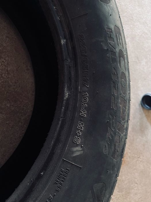 Продам резину 225/65/17