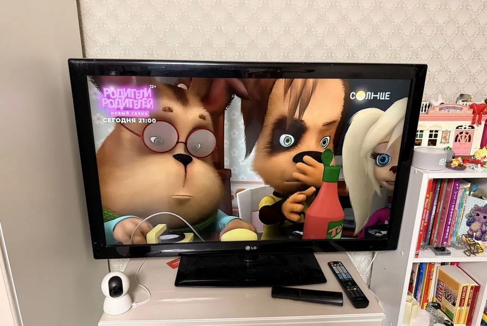 LG 106 см смарт телевизор