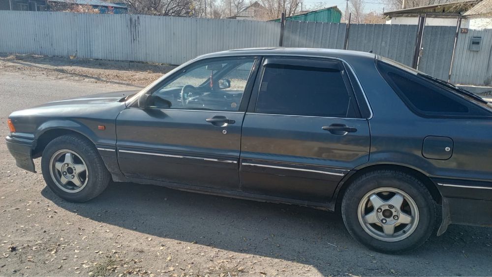Продам машину Mitsubishi Galant