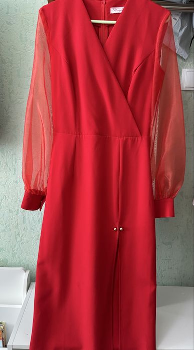 Отдам платья даром