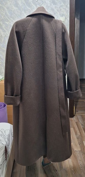 продам пальто в хорошем состоянии