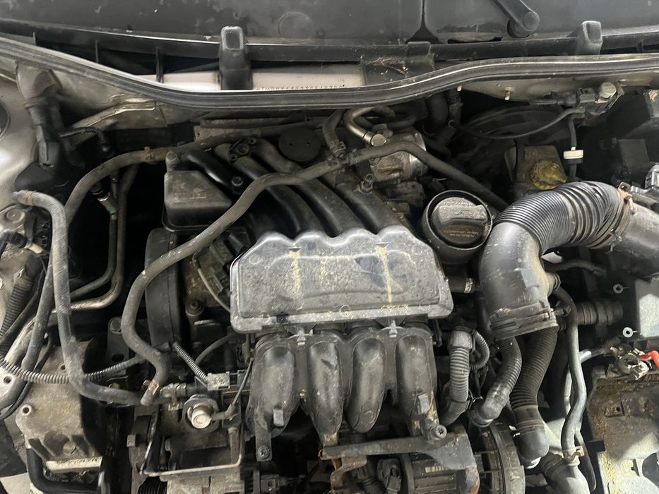 Motor skoda octavia 1,6 i AVU