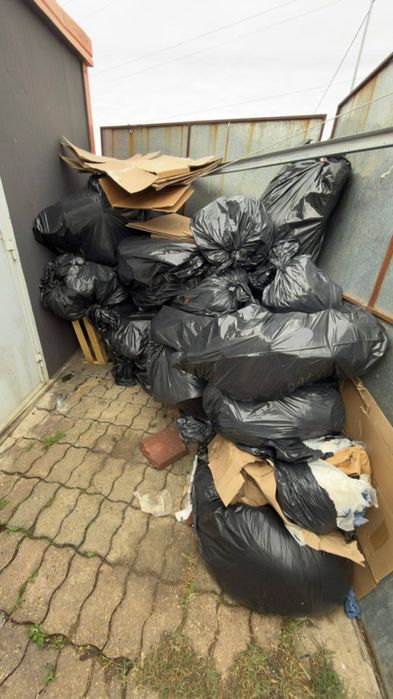 Transport moloz și Executam debarasări