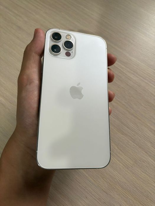 iPhone 12 pro 128Gb white