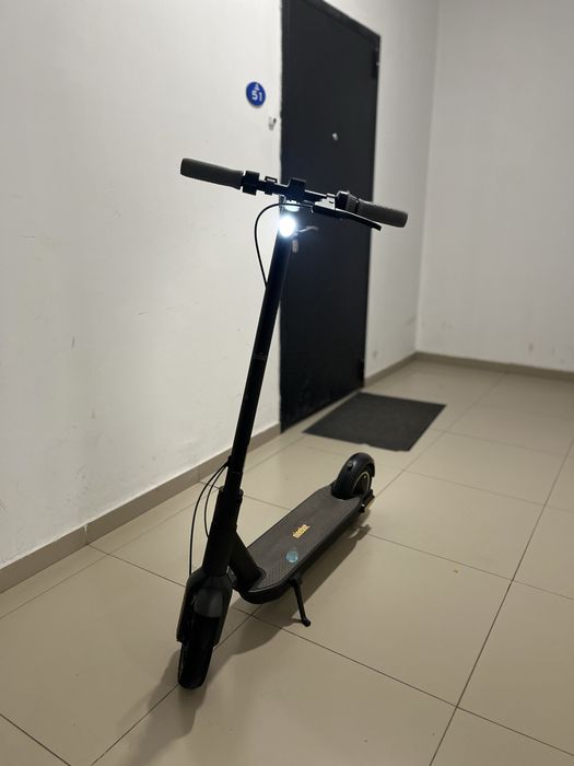 Продам электро самокат Ninebot KickScooter Max G30P