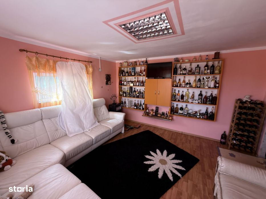 Casa noua  cu etaj+ casa renovata in Cucorani