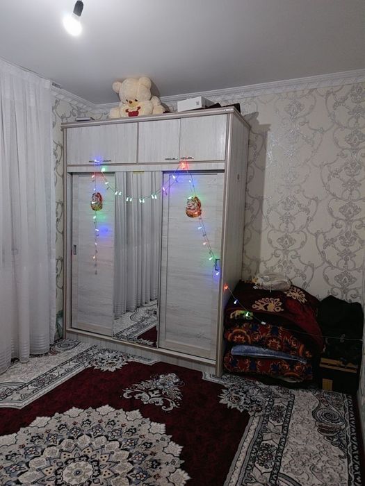 Срочно сотилади Зангиата новостройка 34000 га срочно 45 квадрат 2 хона