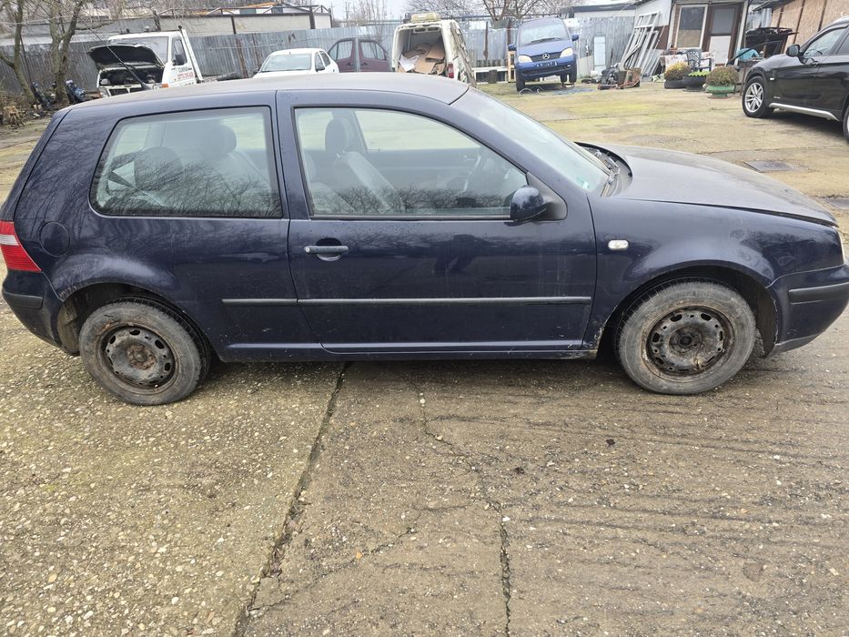 Piese Auto din Dezmembrari  VW Golf 4 2004 1.4 benzina cod motor BCA