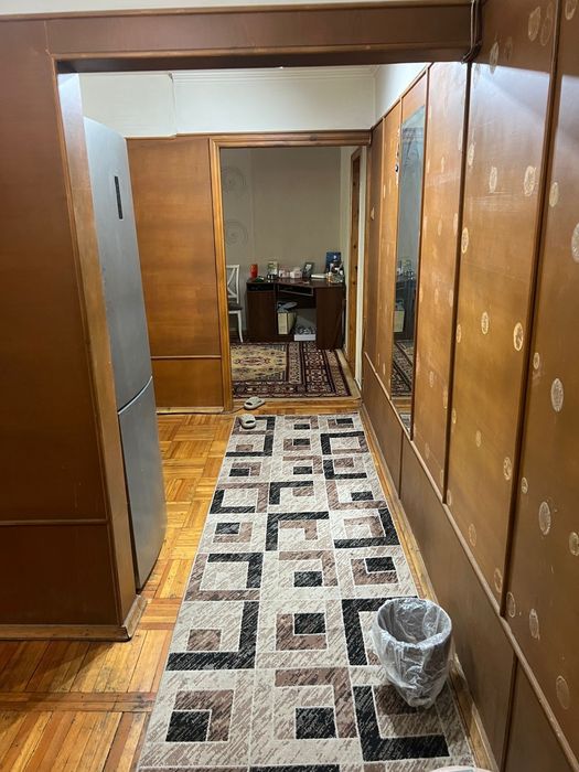 Продам 3 комнатный квартиру