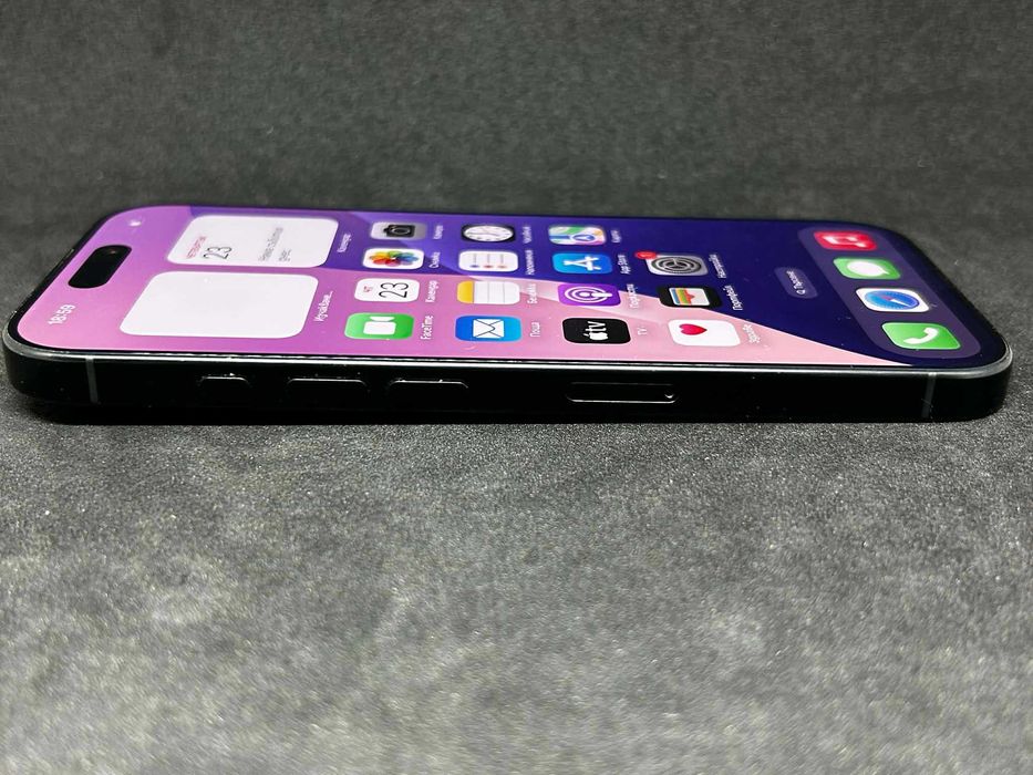 iPhone 16 Pro Black Titanium 128GB / Перфектен