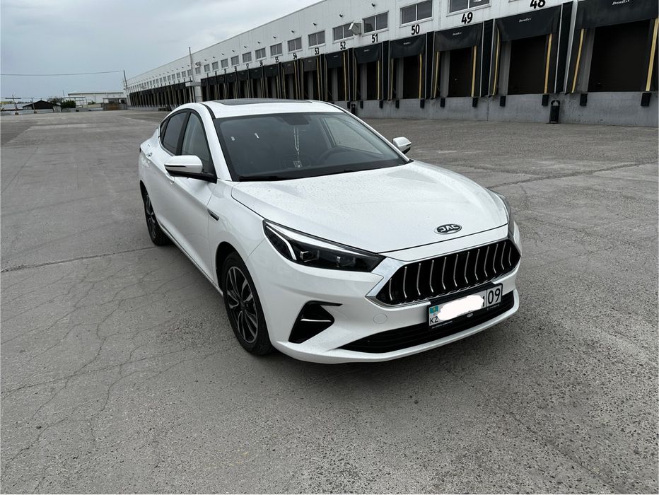 Продаю машину Jac J7