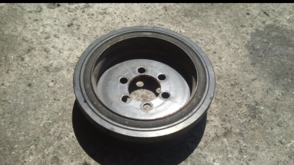 Fulie vibrochen motor BMW N43 E81 E87 E90…LCI an 2009 Se potriveste la mai multe modele seria 1,3,Benzina Facelift.