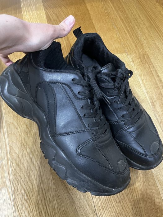 Женские кроссовки сапоги