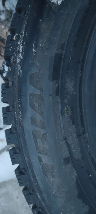 РезиРезина 195/65/15 зима с шипами