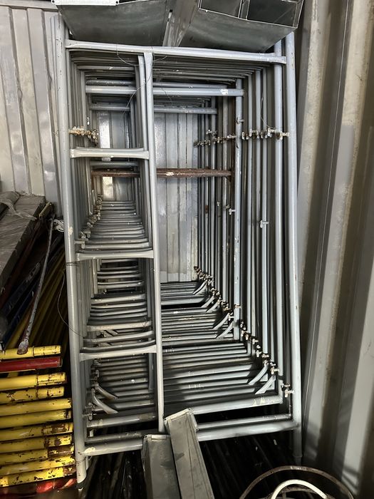 Леса стройтельные