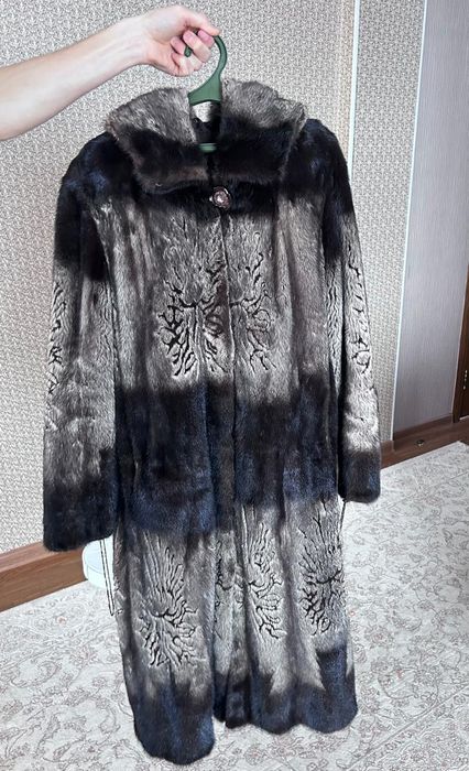 Норковая шуба в хорошем состоянии
