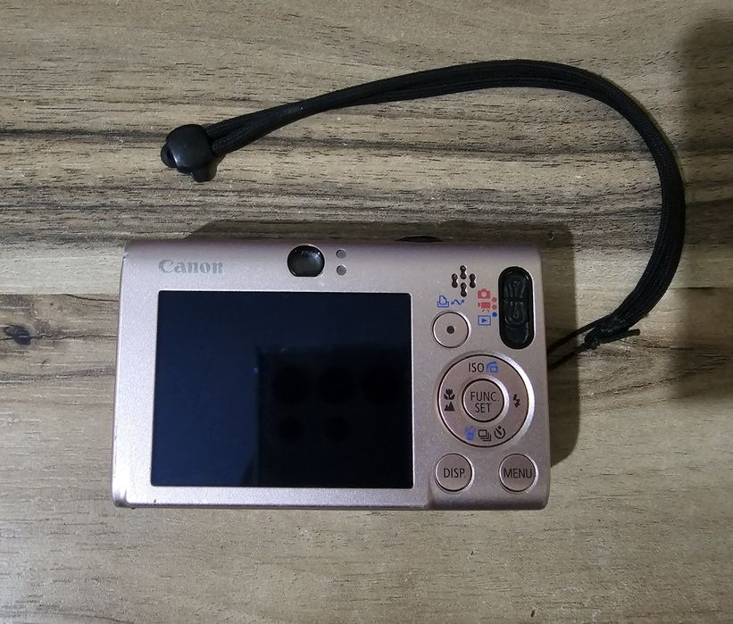 Canon IXUS 80 IS – Розов – Много запазен + SD карта