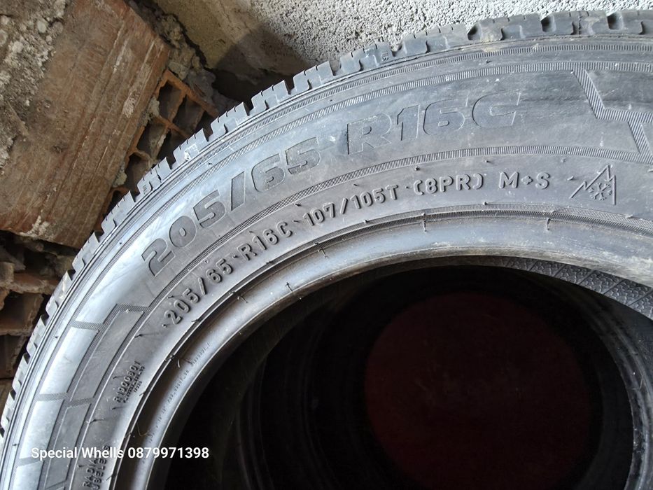 205/65R16 C Pirelli