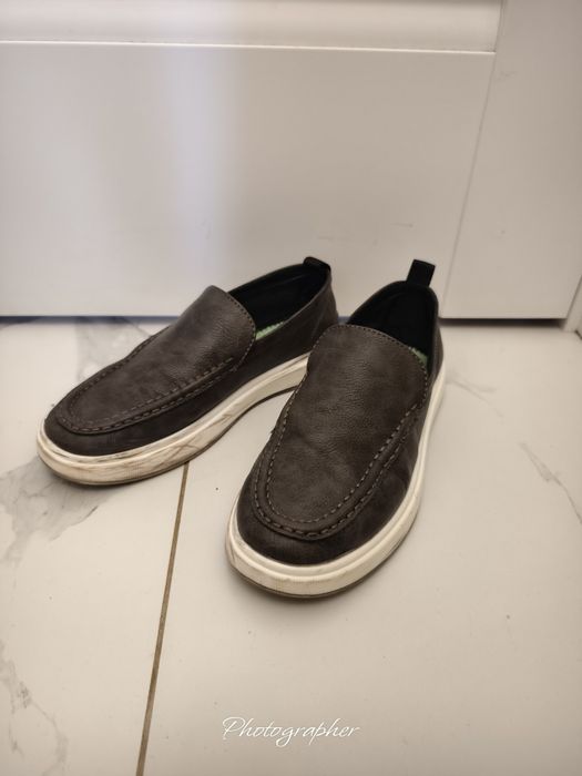 Продам обувь туфли школьные