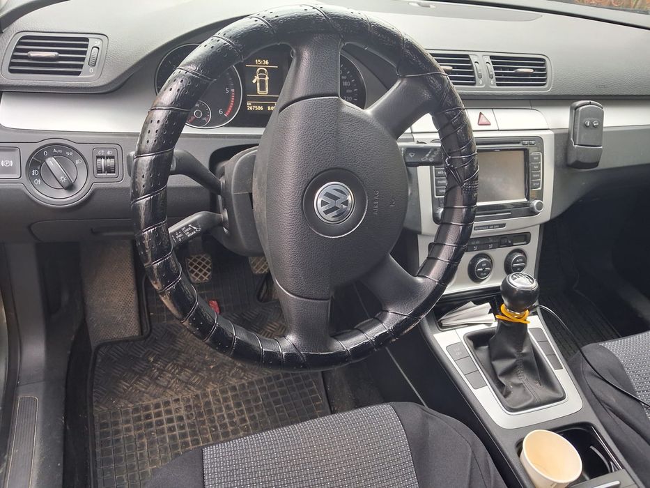 Vând VW Passat B6