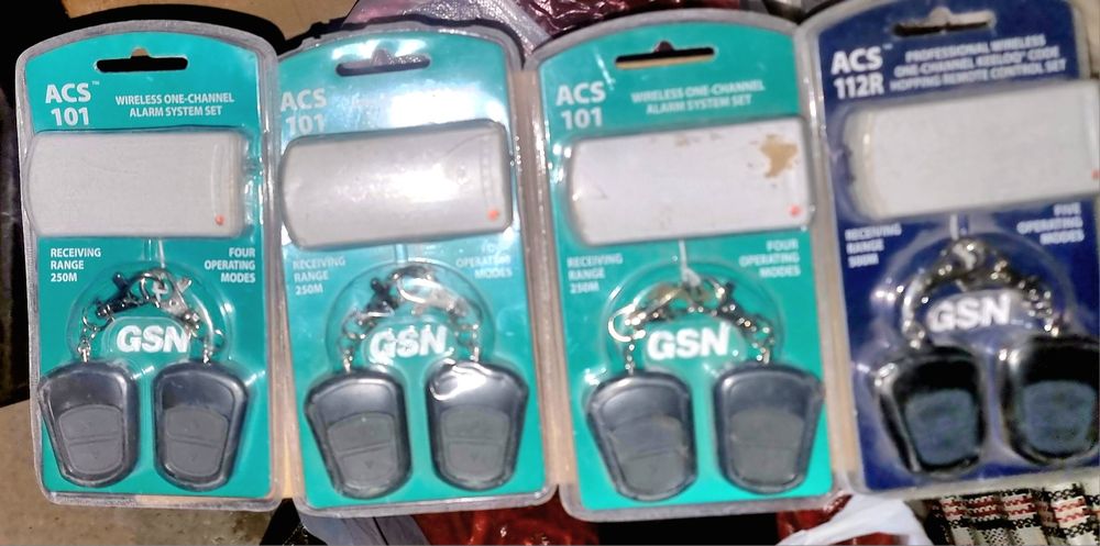 продам тревожные брелки комплект