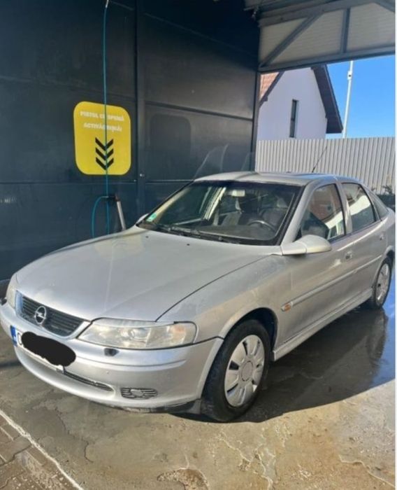 Opel vectra benzina