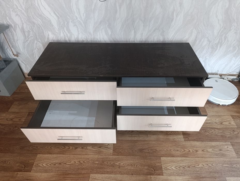 Тумбочка под телевизор