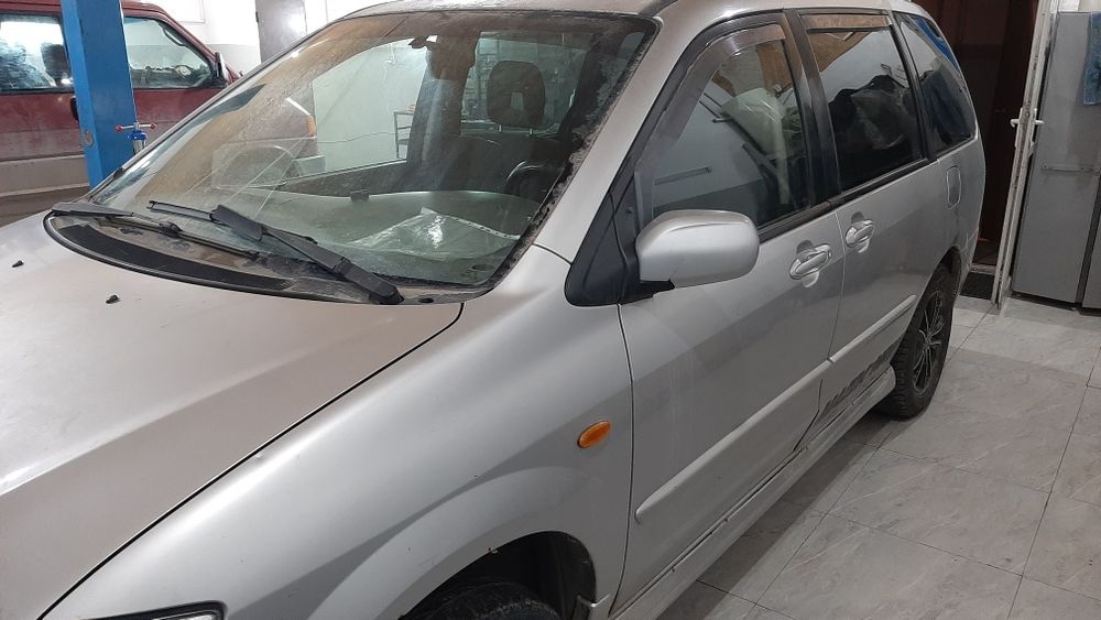 Отличная мазда мпв