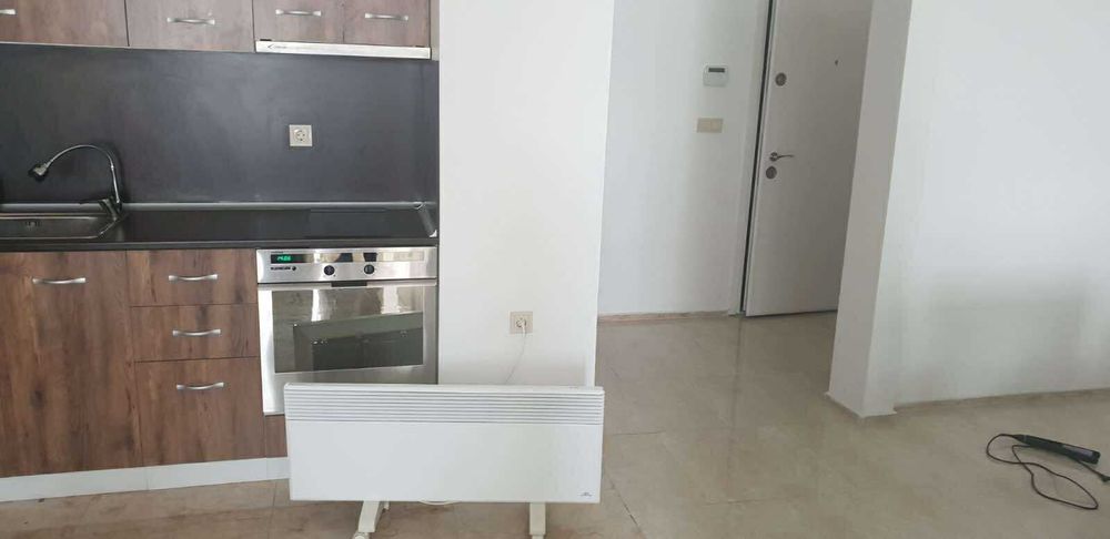 Тристаен имот в кв.Люлин 10