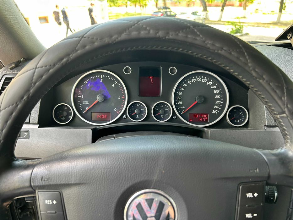 VOLKSWAGEN Touareg 2006 — imagine 4